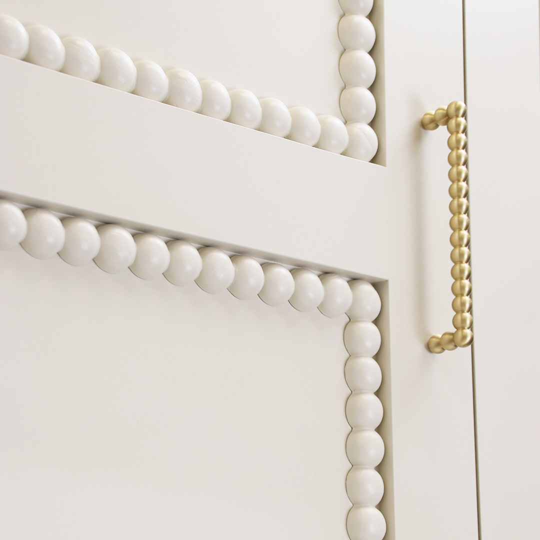 570/D Large Bobbin Beaded Moulding