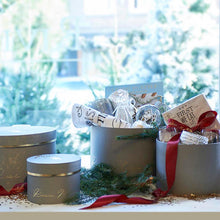 Kép betöltése a galériamegjelenítőbe: Riviera Maison Christmas GiftBox grey S/4
