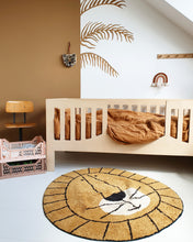 Kép betöltése a galériamegjelenítőbe: Gyerek szőnyeg - oroszlán
