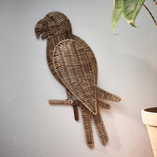 Kép betöltése a galériamegjelenítőbe: Riviera Maison Rustik rattan Parrot papagály dísz
